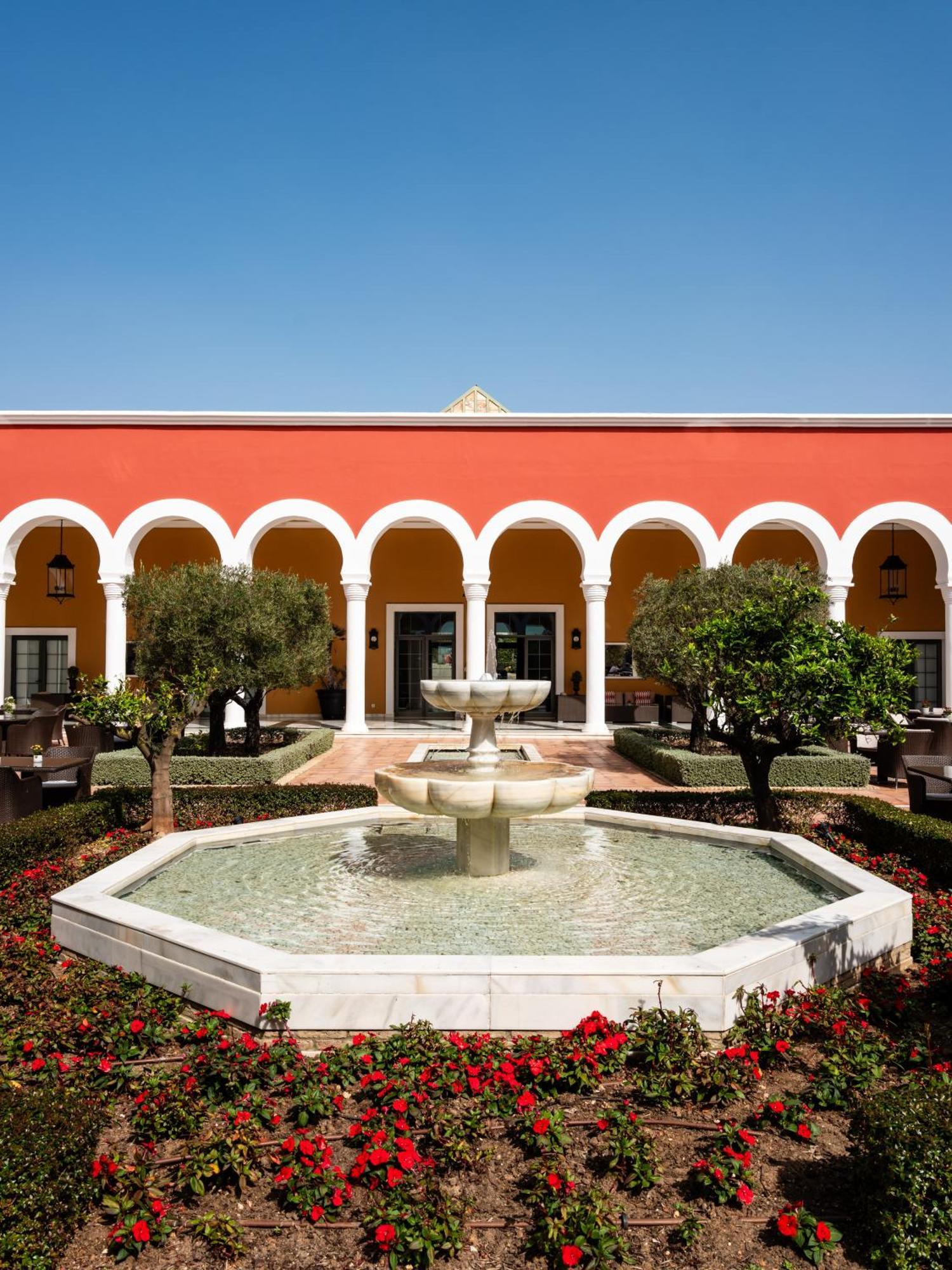 Palacio De Sancti Petri, A Gran Melia - The Leading Of The World
